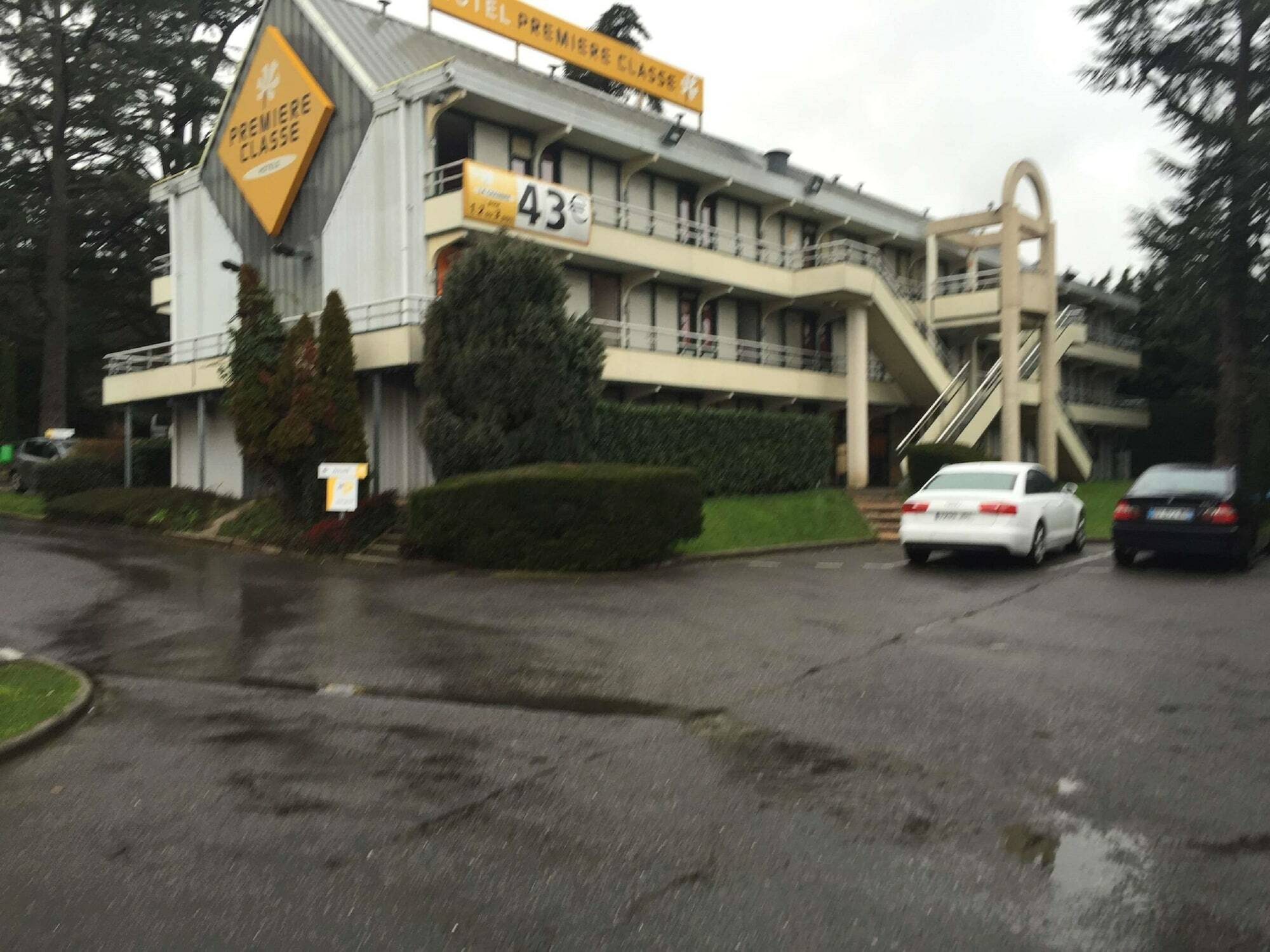 Premiere Classe St Etienne Nord Villars Villars  Exterior photo
